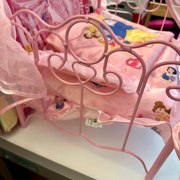 18” Doll Disney Princess Canopy Bed - Picture 4 of 12